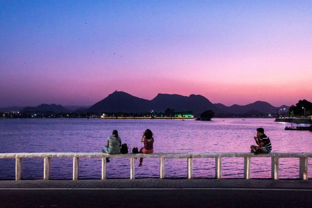 Overview of Fateh Sagar Lake