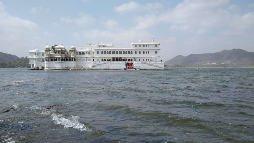 Overview of Taj Lake Palace